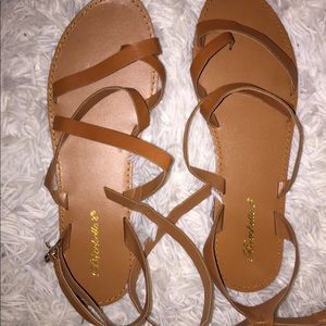 Straps sandals SIZE 10